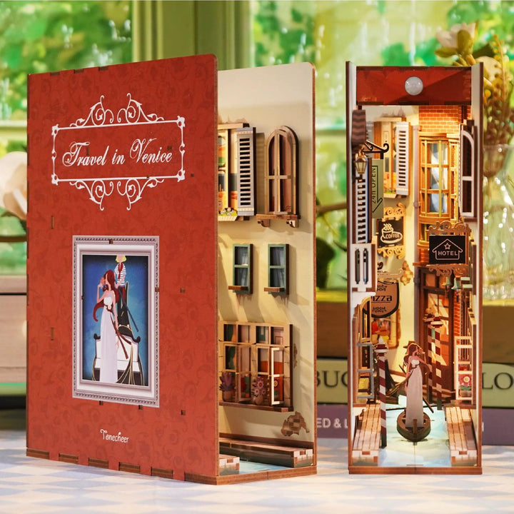 Travel in Venice Booknook