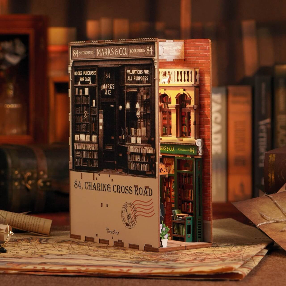 84 Charning Cross Rd Booknook