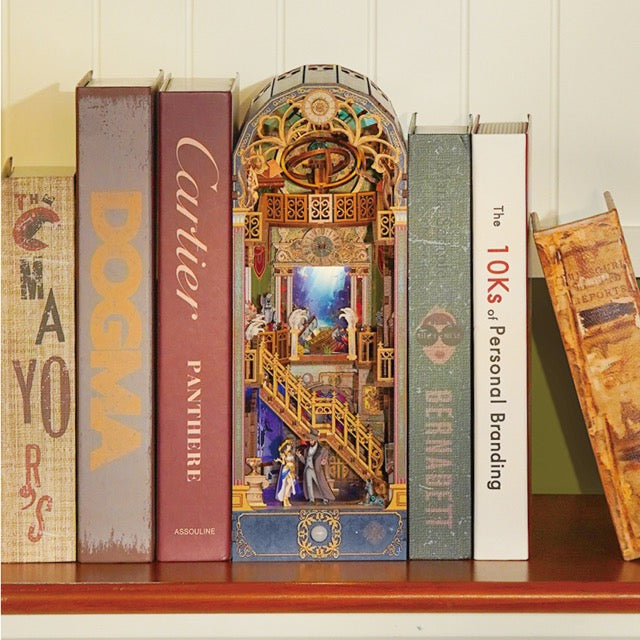Spacetime Museum Booknook